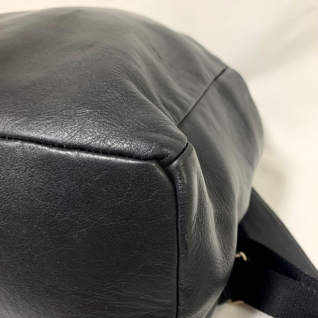 【雑紙掲載　A4収容可能】ガリャルダガランテ　リュック　バックパック　レザー