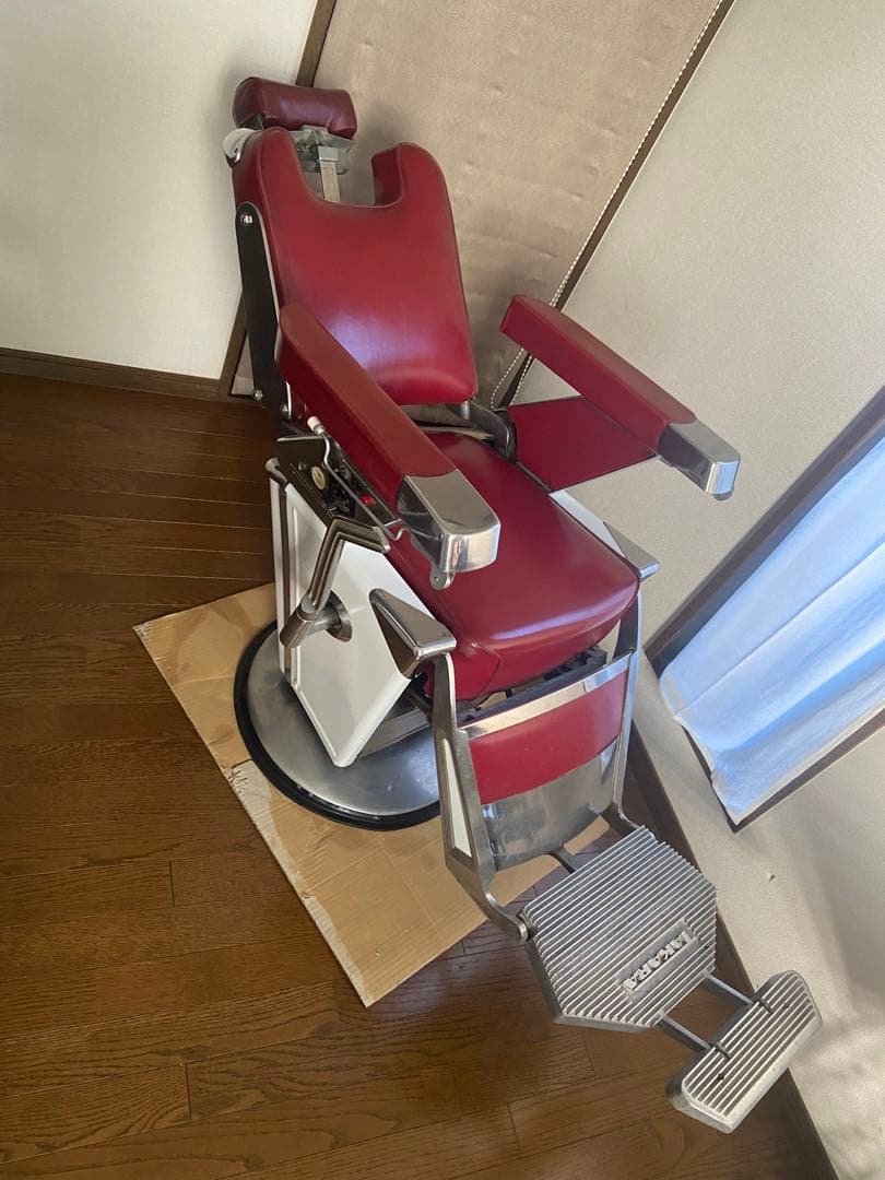 タカラベルモント 理容椅子 barber 昭和レトロ　床屋 美容室 純喫茶 銭湯