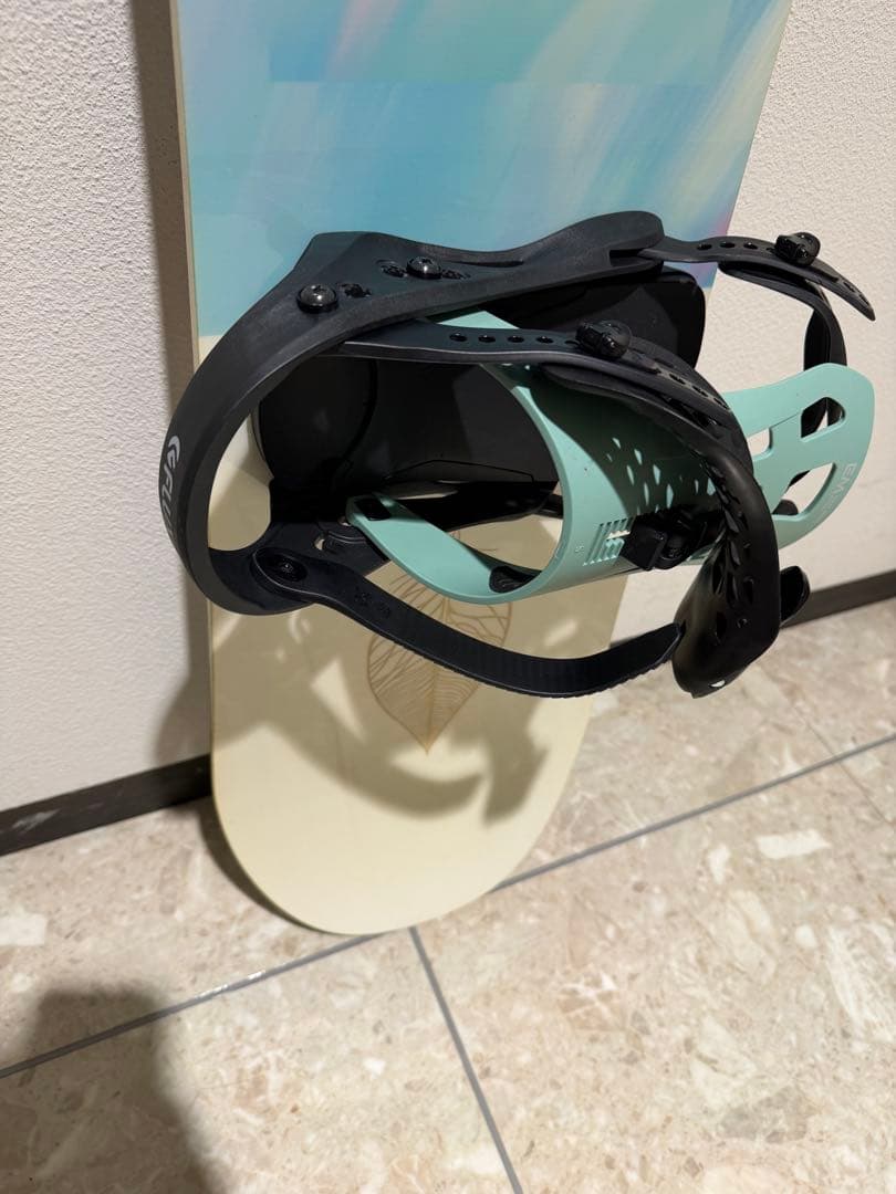 【未使用品】SALOMON サロモンスノーボード ロータスLOTUS146セット