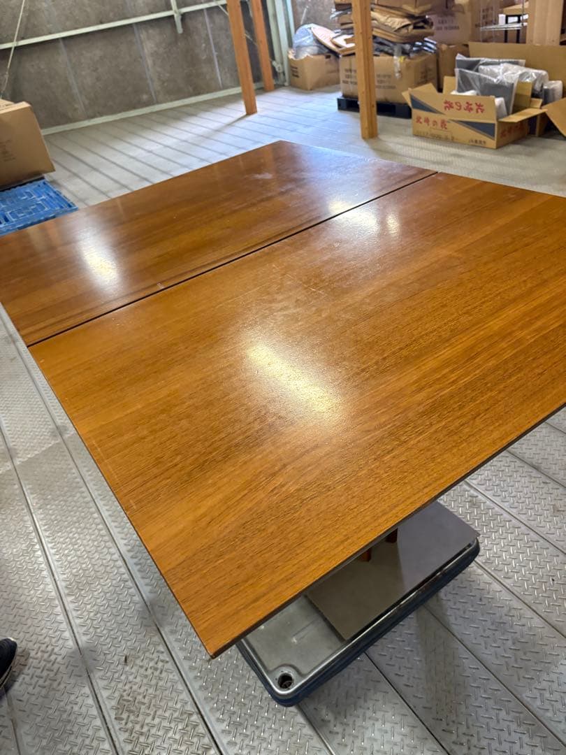 Boconcept Milano 伸縮式ダイニングテーブル