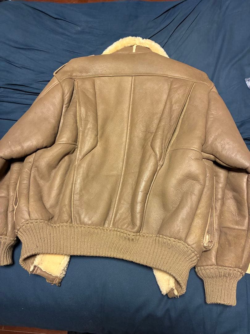 羊裏革ブラウン レザージャケット 内側は革付き羊毛そのまま。ニュージーランド製。