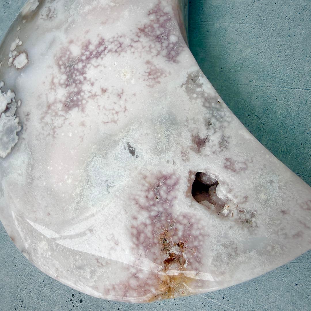 【桜結晶の月】桜瑪瑙×ピンクアメジスト 共生ムーン（台座付き）