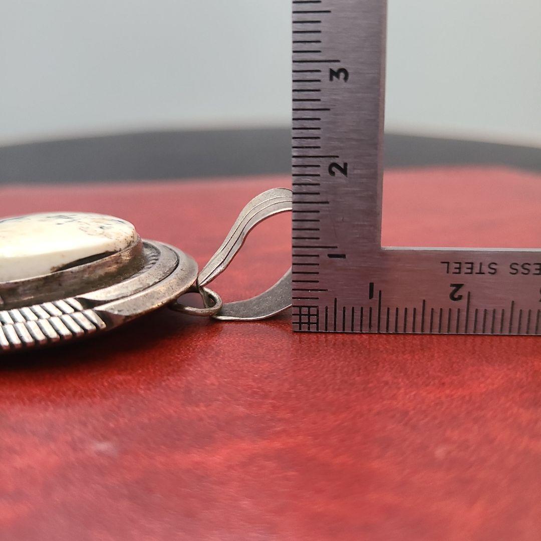 おおぶり28g 希少ホワイトバッファロー ペンダントトップ