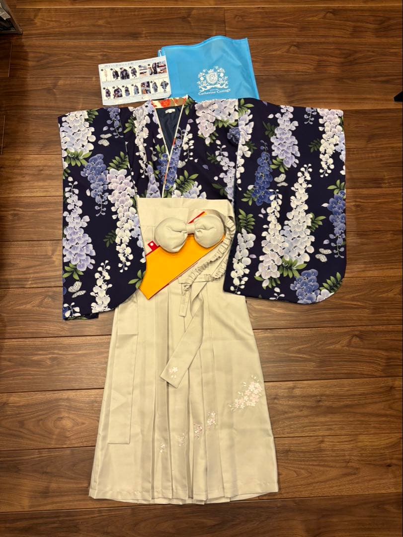 花柄着物と袴セット（キッズ用）