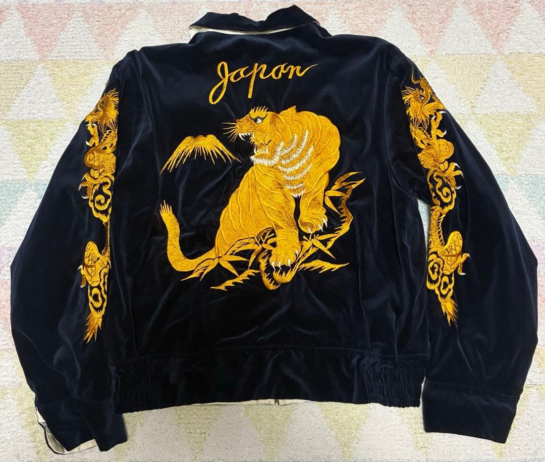 港商　スペシャル　金虎　襟付き　別珍×サテン　中サイズ