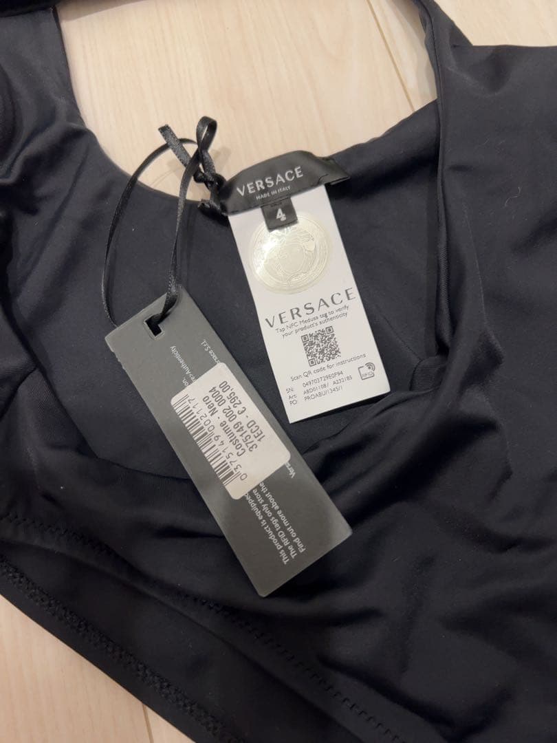 ベルサーチ　versace 　タンキニ　モノキニ　ビキニ