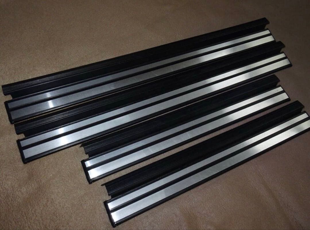 ビバンダム君専用 メルセデスベンツ W124純正ドアシル・スカッフプレート