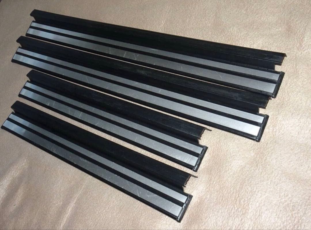 ビバンダム君専用 メルセデスベンツ W124純正ドアシル・スカッフプレート