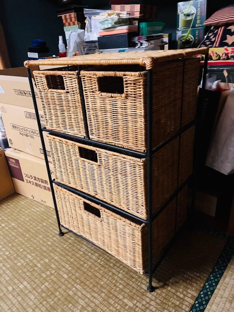 レトロ可愛いラタンチェスト 収納棚 籐家具 アイアンフレーム