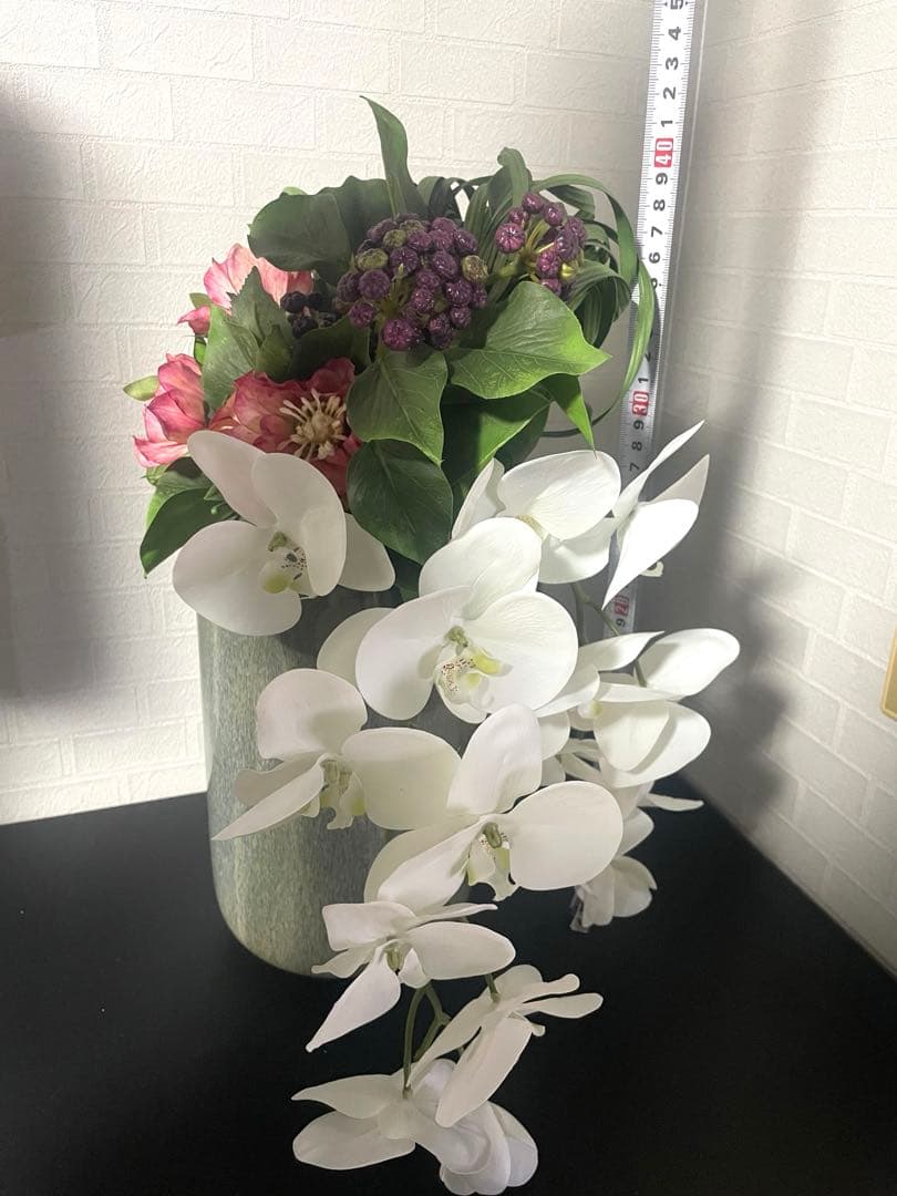 花瓶　造花付き