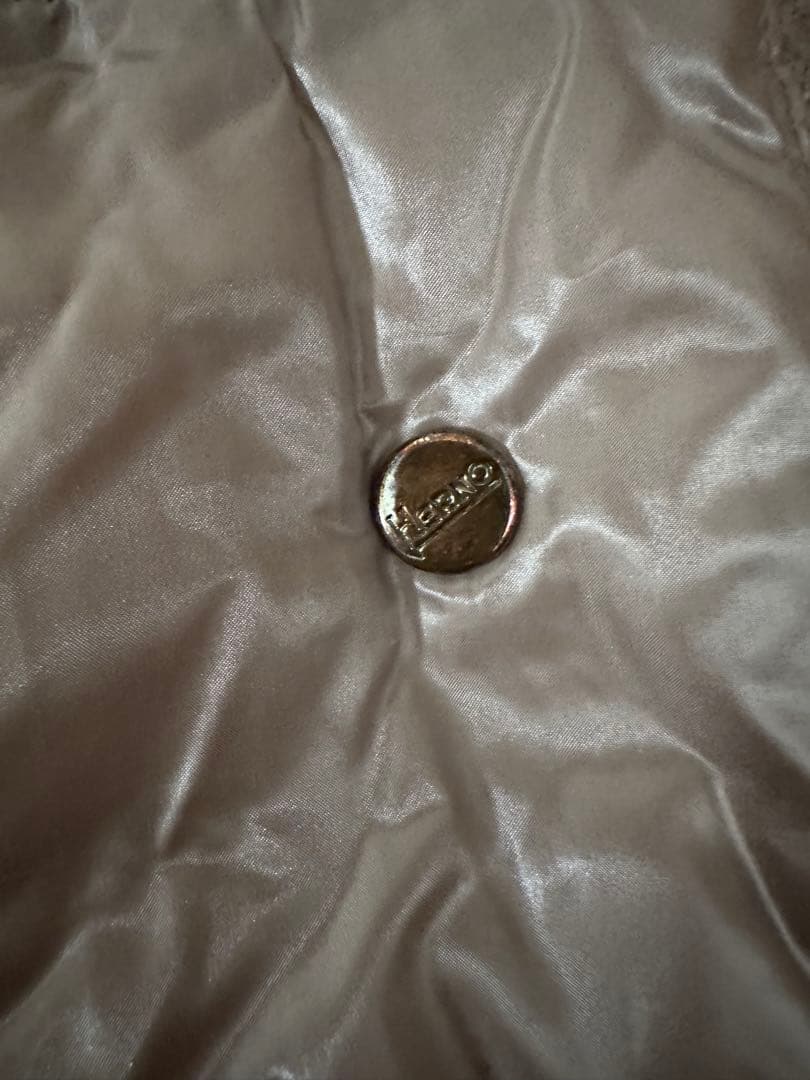 【美品】HERNO ヘルノ ダウンコート レディース ベージュ カシミヤ　46