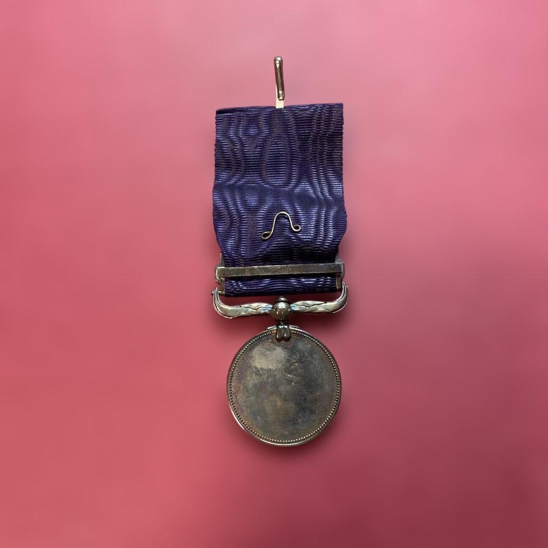 紺綬褒章　ケース付き