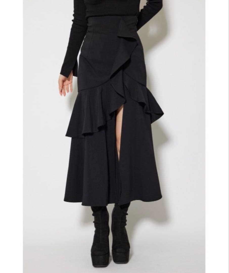 rienda フリルスリットハイウエストスコートショートパンツ ブラックs