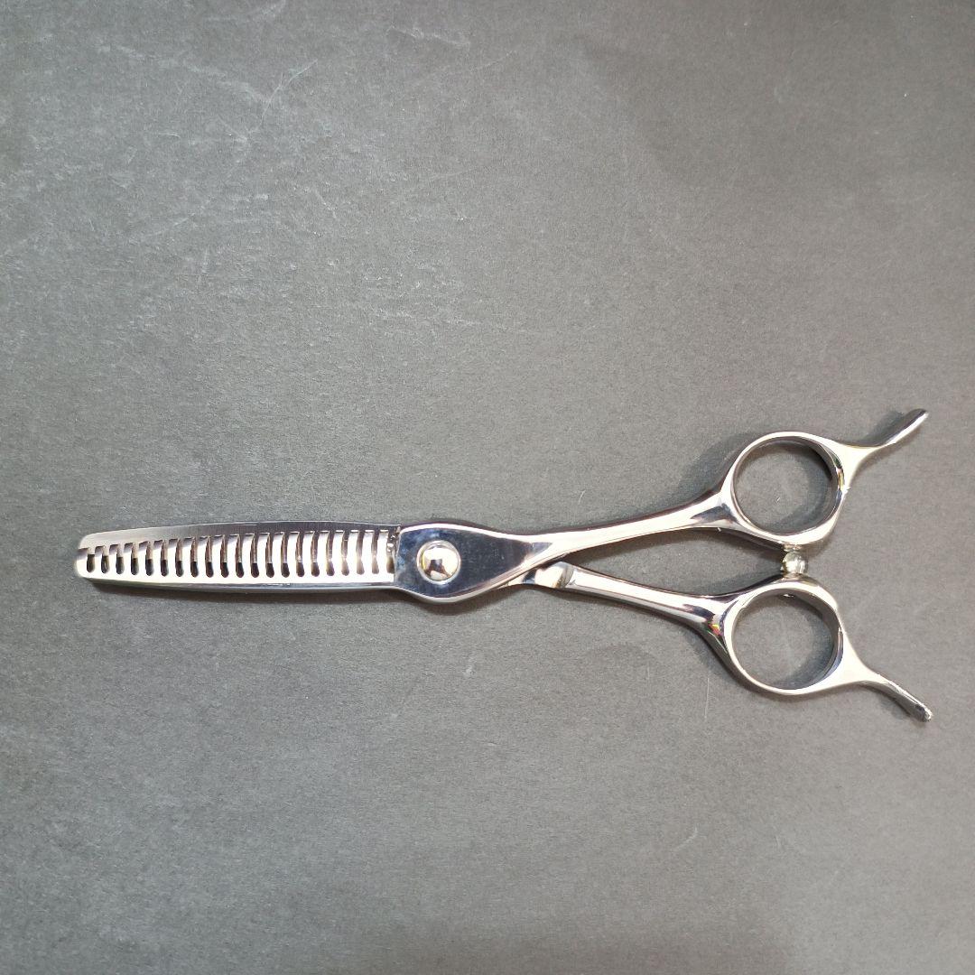 ほぼ新品　すき率約35％　VG10 プロ用　セニング　スキバサミ理容　美容