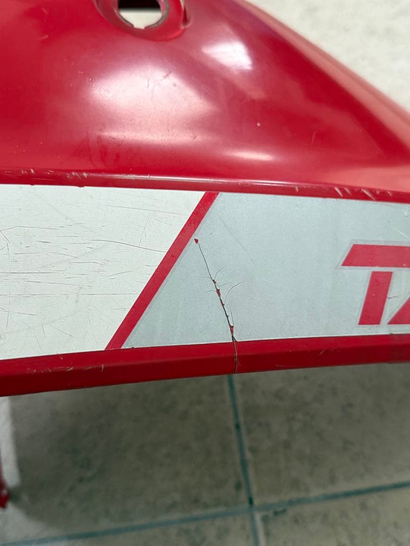 af09スーパータクト　フロント、リア、ライトカウルセット　クレタク　フルマーク