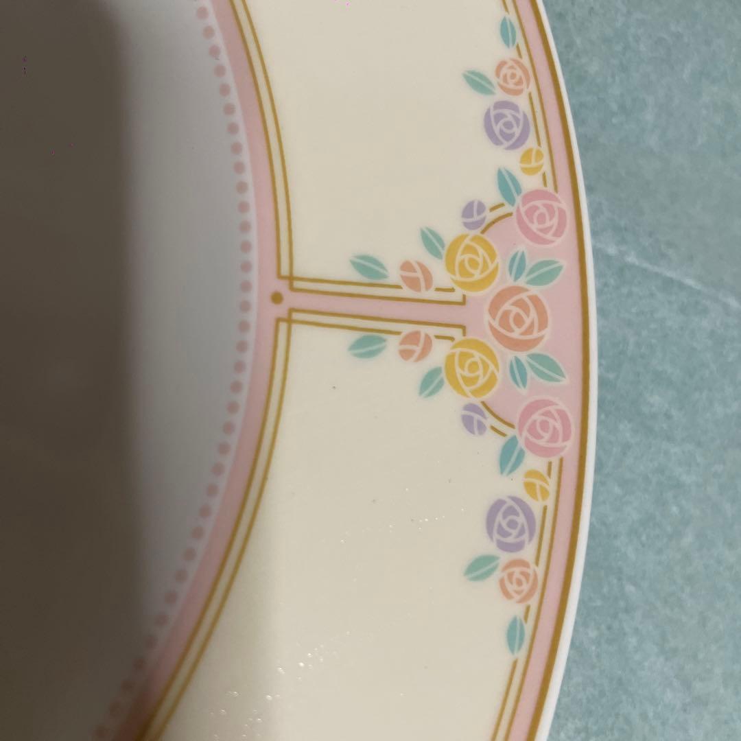 ♥️高級 アンバサダーホテル ディズニー ノリタケお皿 薔薇