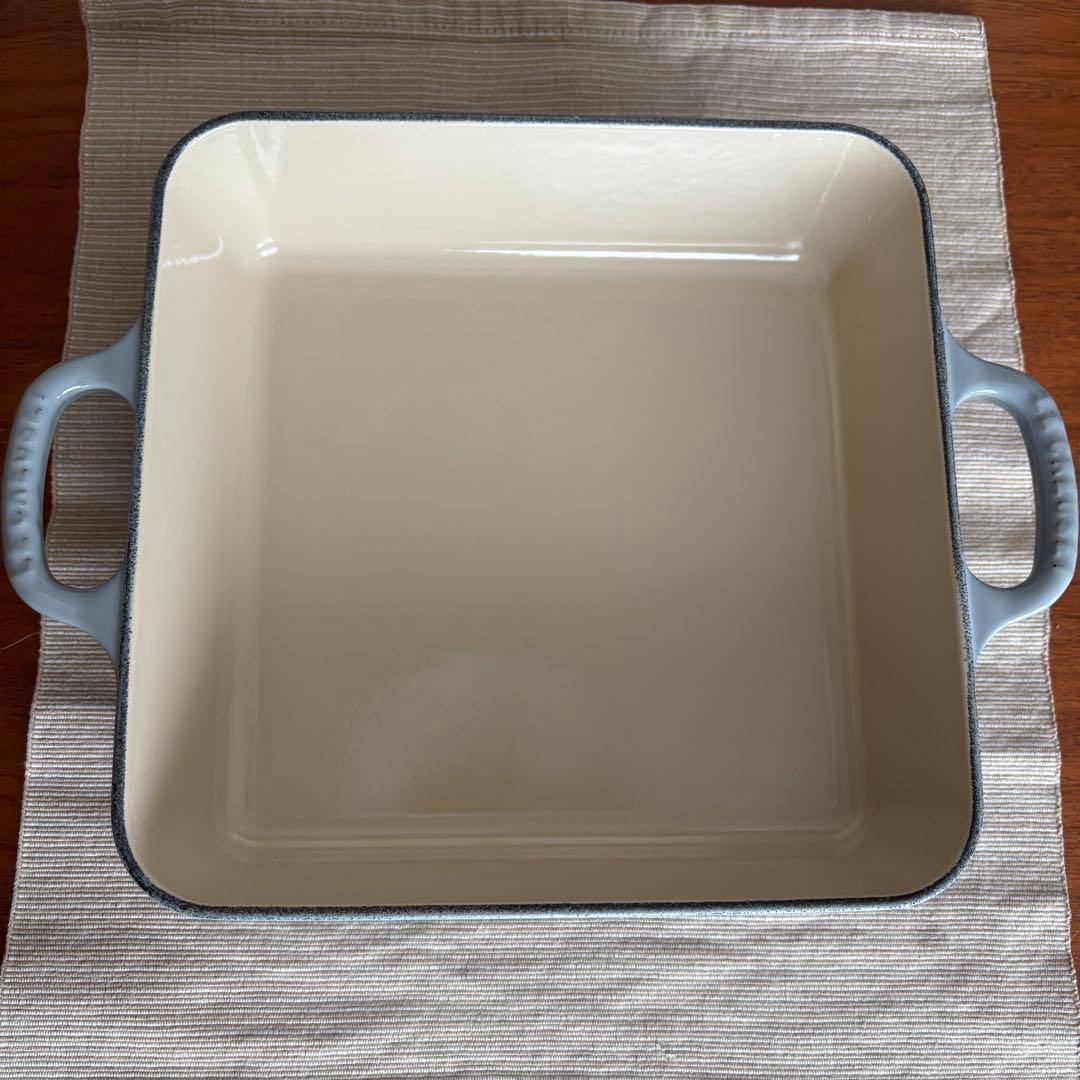 LE CREUSET シグニチャーココット スクエア ミストグレー