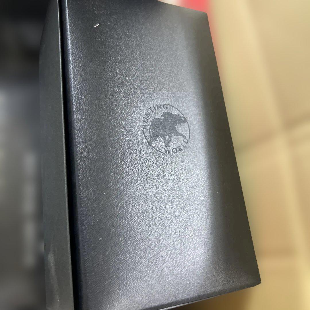 【保証書・冊子・箱付き美品】HUNTING WORLD スイス製クォーツ 腕時計