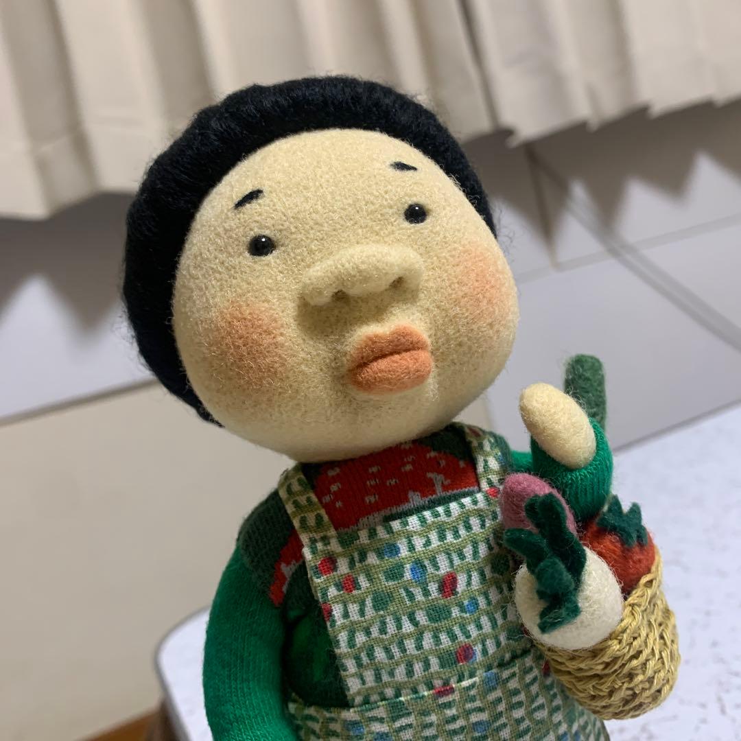 作家サッタペッタさん　羊毛フェルト 人形　おばちゃん