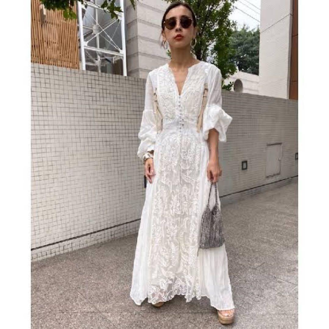 ワンピース AMERI MEDI EMBROIDERY TULLE LACE DRESS