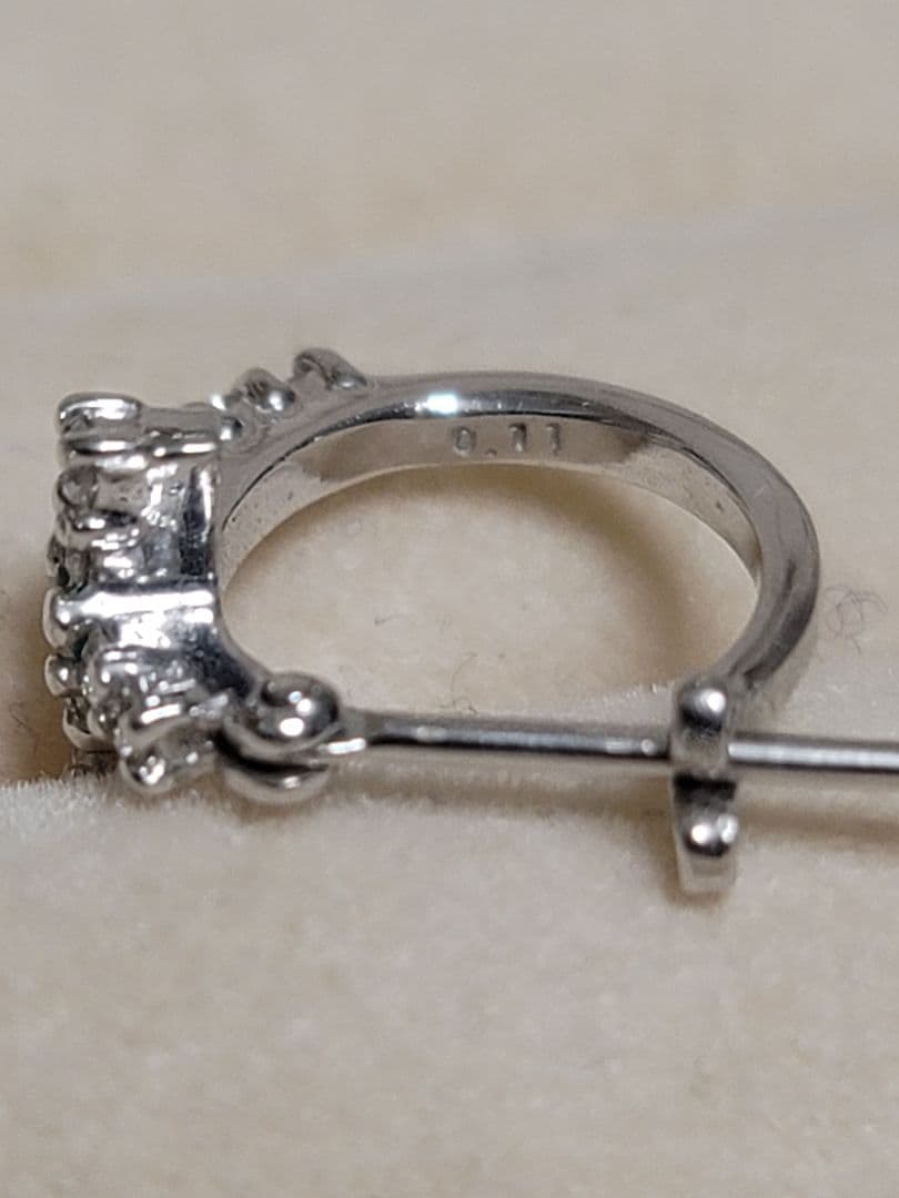 プラチナ　ダイヤモンド　フープピアス