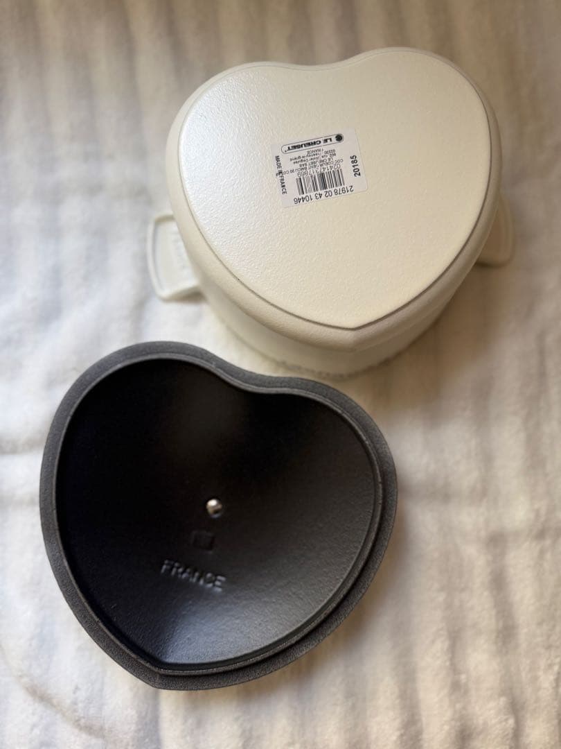 LE CREUSET ハート型鍋 ホワイトカッパーつまみ