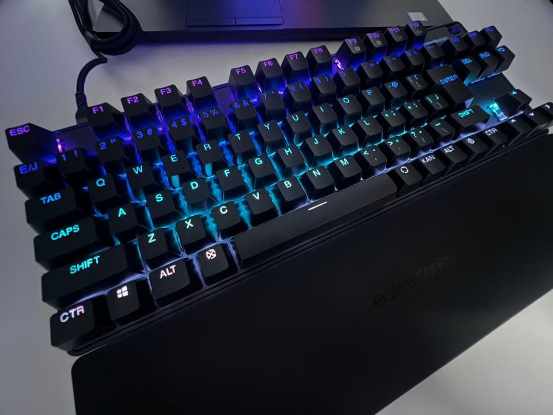 SteelSeries Apex Pro TKL メカニカルキーボード