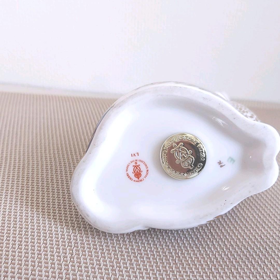 犬くん　ロイヤルクラウンダービー陶器置物
