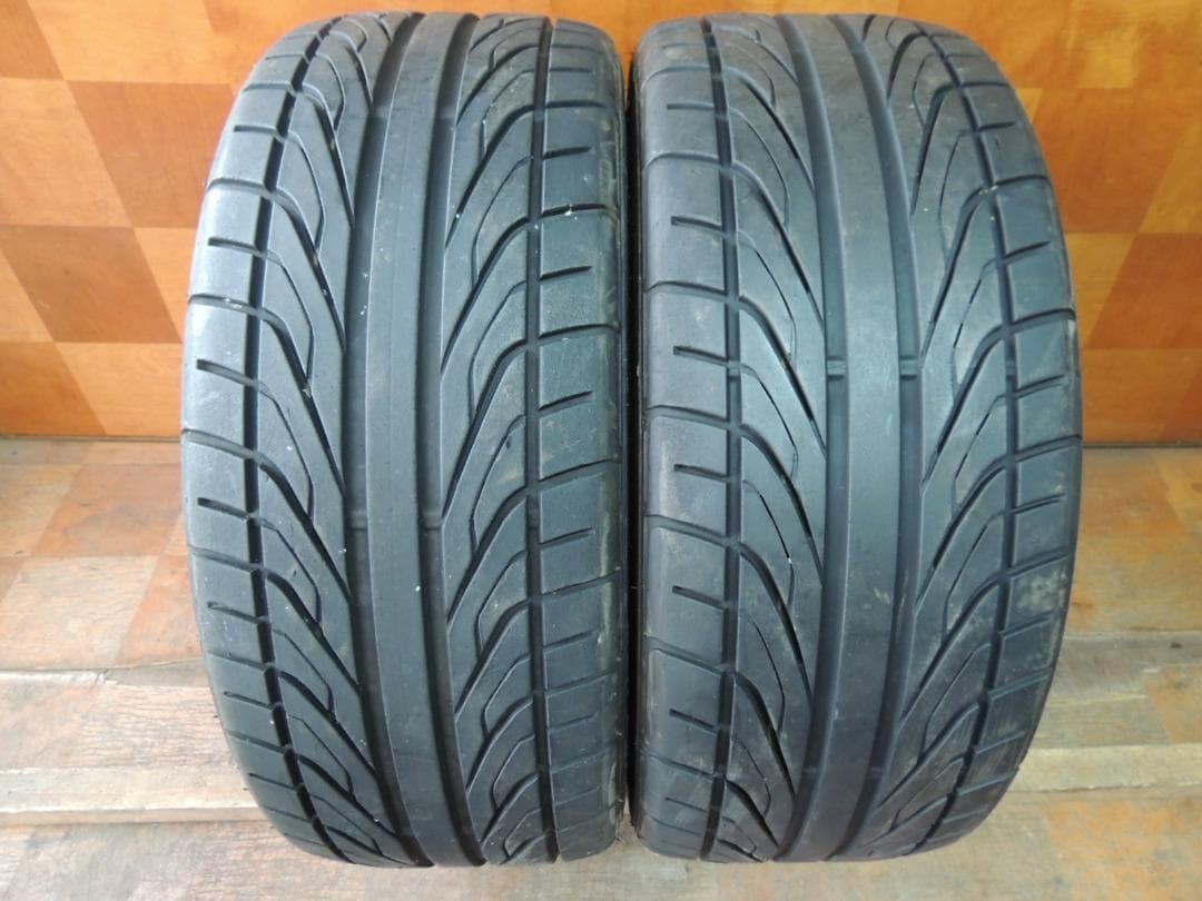 A25　215/45R17　ダンロップ　DZ101　2本　トレッド面に小傷有り