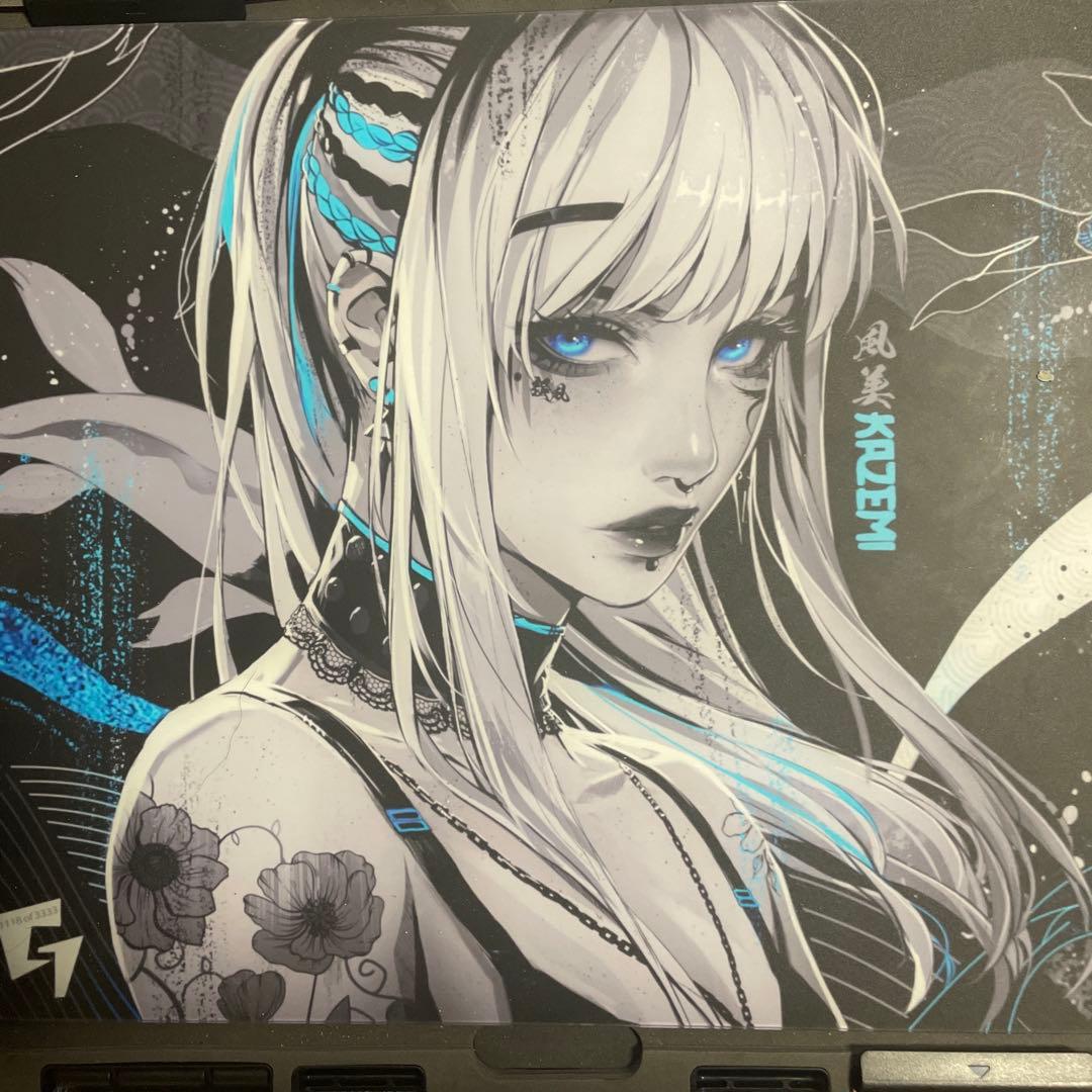 Kazemi ガラスマウスパッド