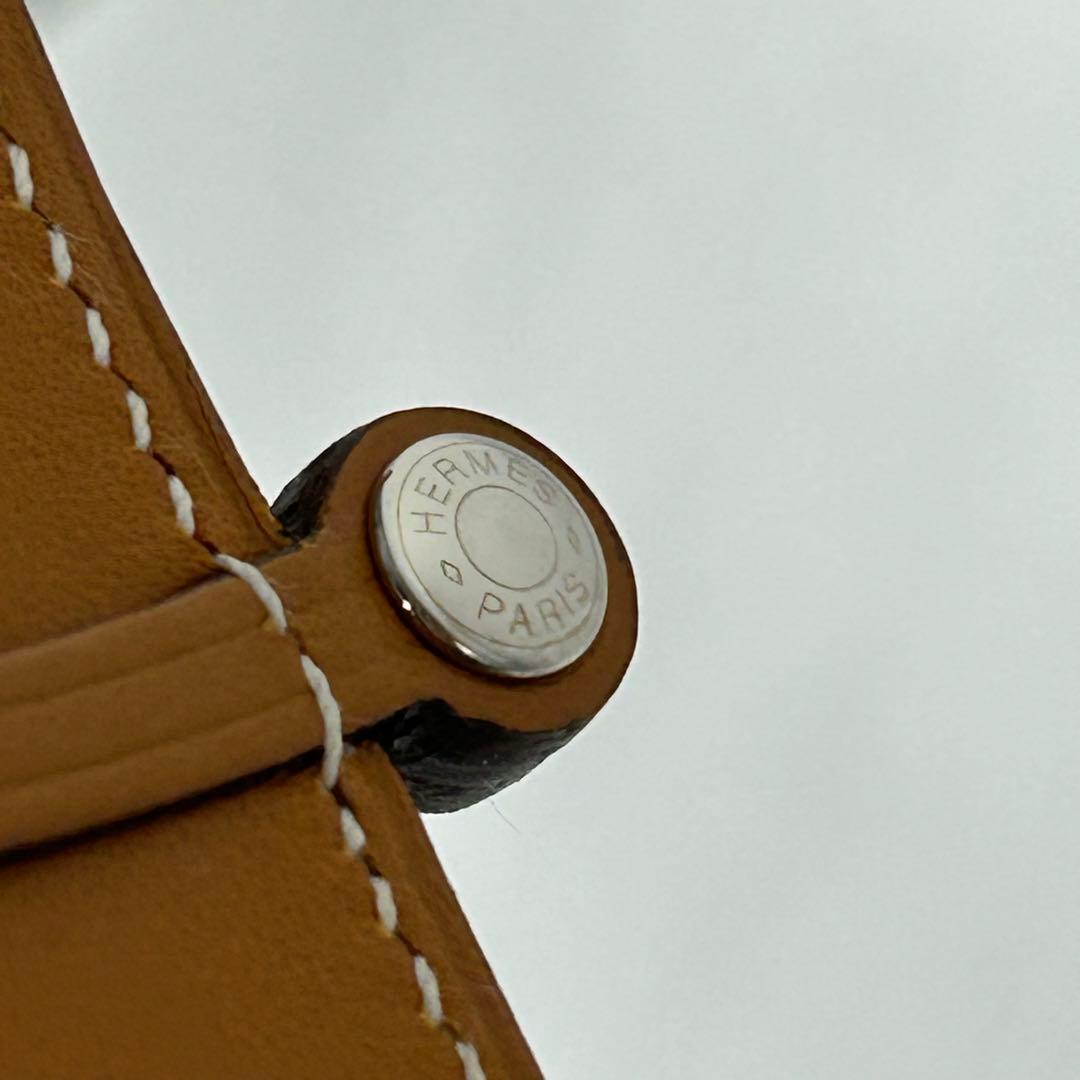 新品同様　HERMES エルメス パドックチャーム