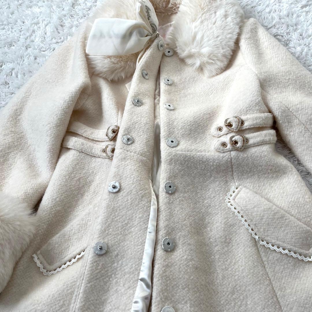 【美品】リズリサ　ダブルハートベルトメッセージコート Aライン 白 3way