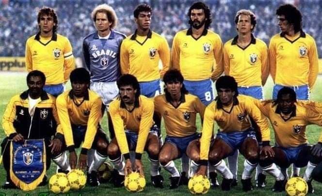 元ブラジル代表 オスカール氏のサイン入りユニフォーム 現在ブラジリスFCオーナー