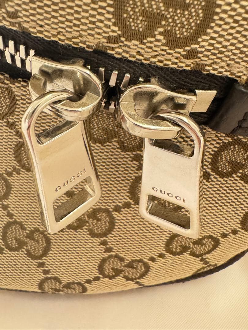 【値引しました】⭐︎美品⭐︎GUCCI ボディバッグ キャンバス 630915