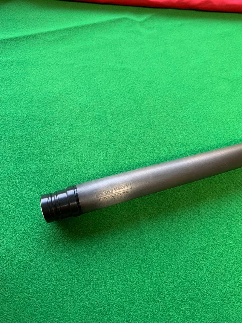 ほぼ新品　cuetec シナジー wavy 12.5 ビリヤード