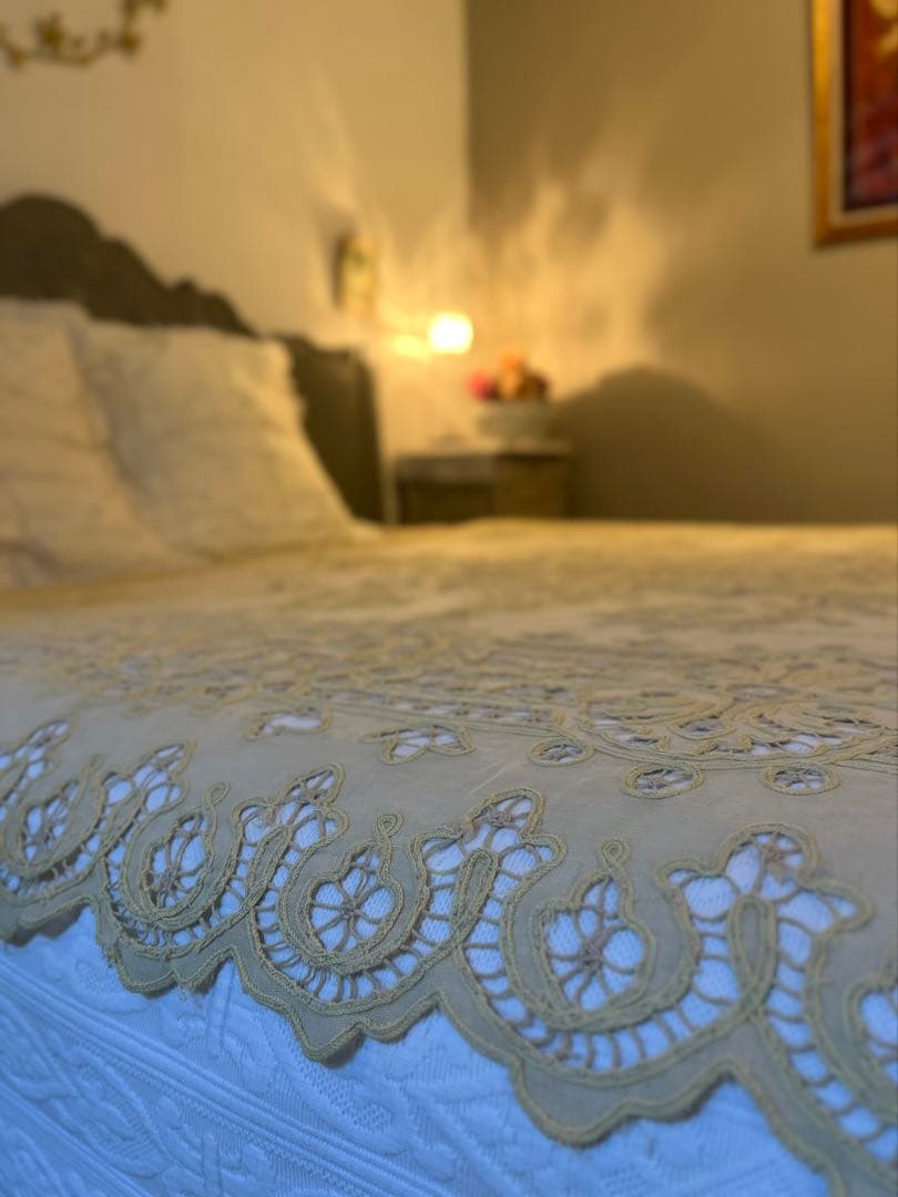 ◆フランスアンティークお宝級手刺繍超大判テーブルクロス大きいベッドカバーソファー