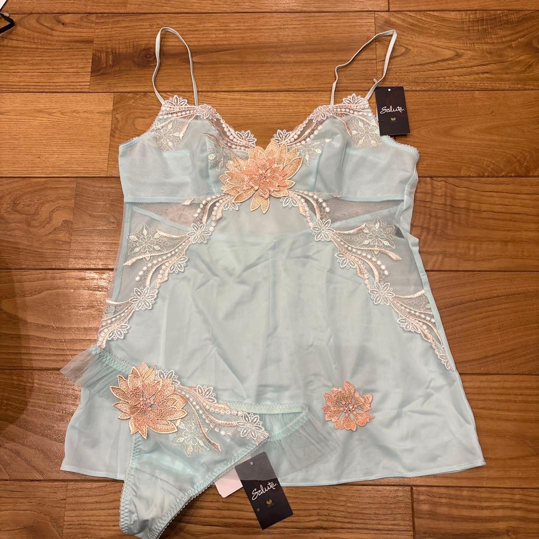新品タグ付き サルート ターコイズ TU キャミソール ショーツセット