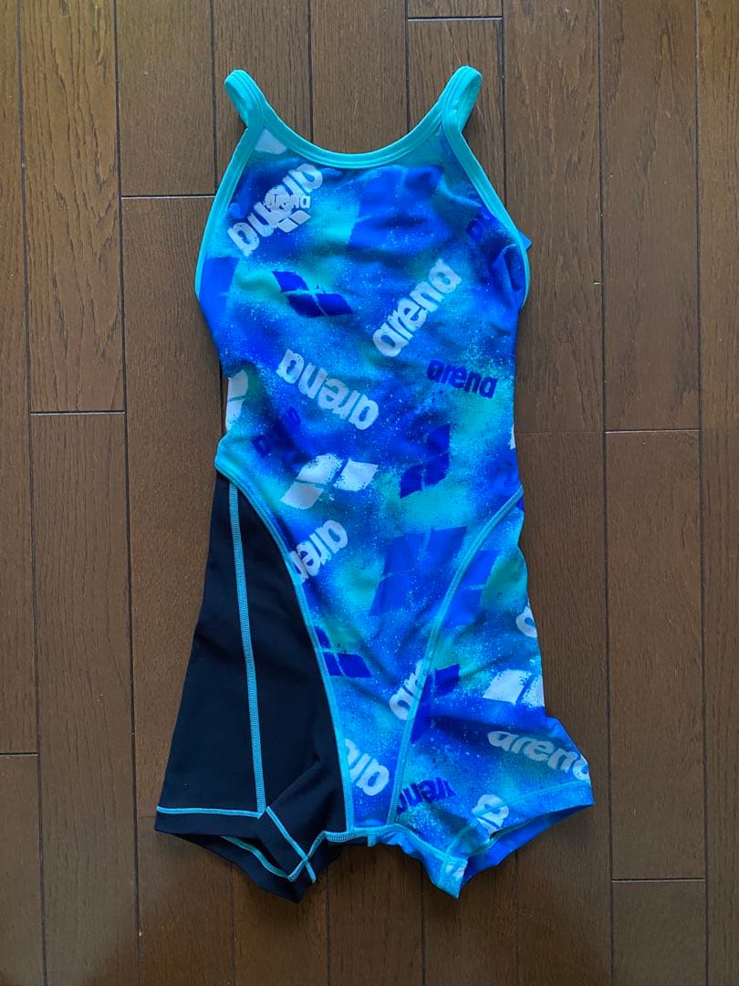 ARENA アリーナ スイミング 水着　タフスーツ　新品　未使用　S