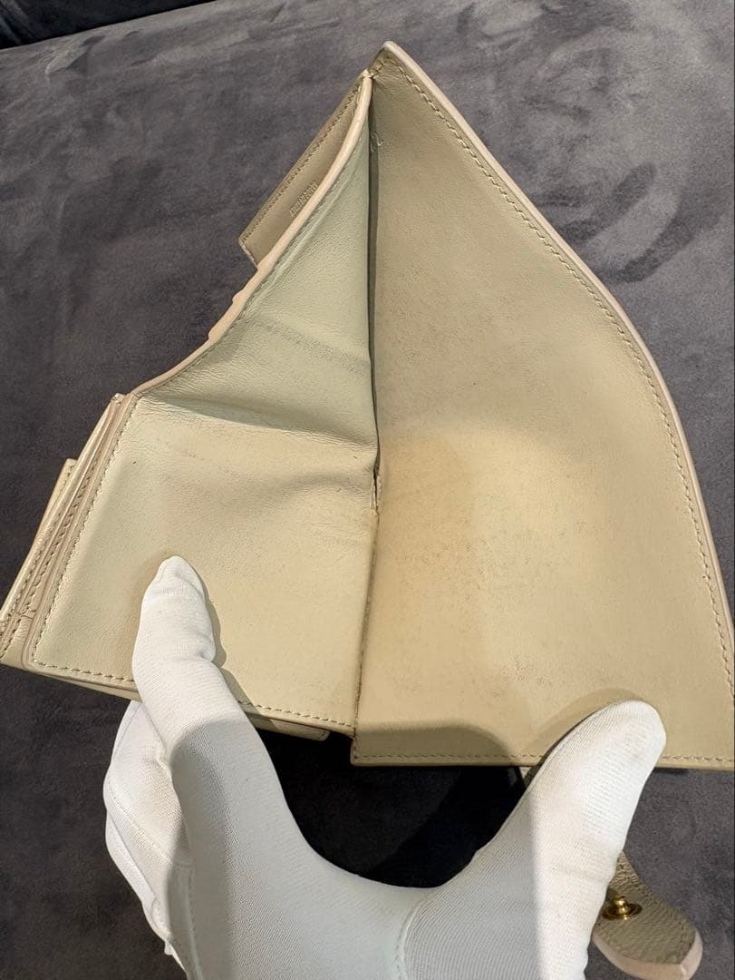 セリーヌ スモール ストラップウォレット エッセンシャル