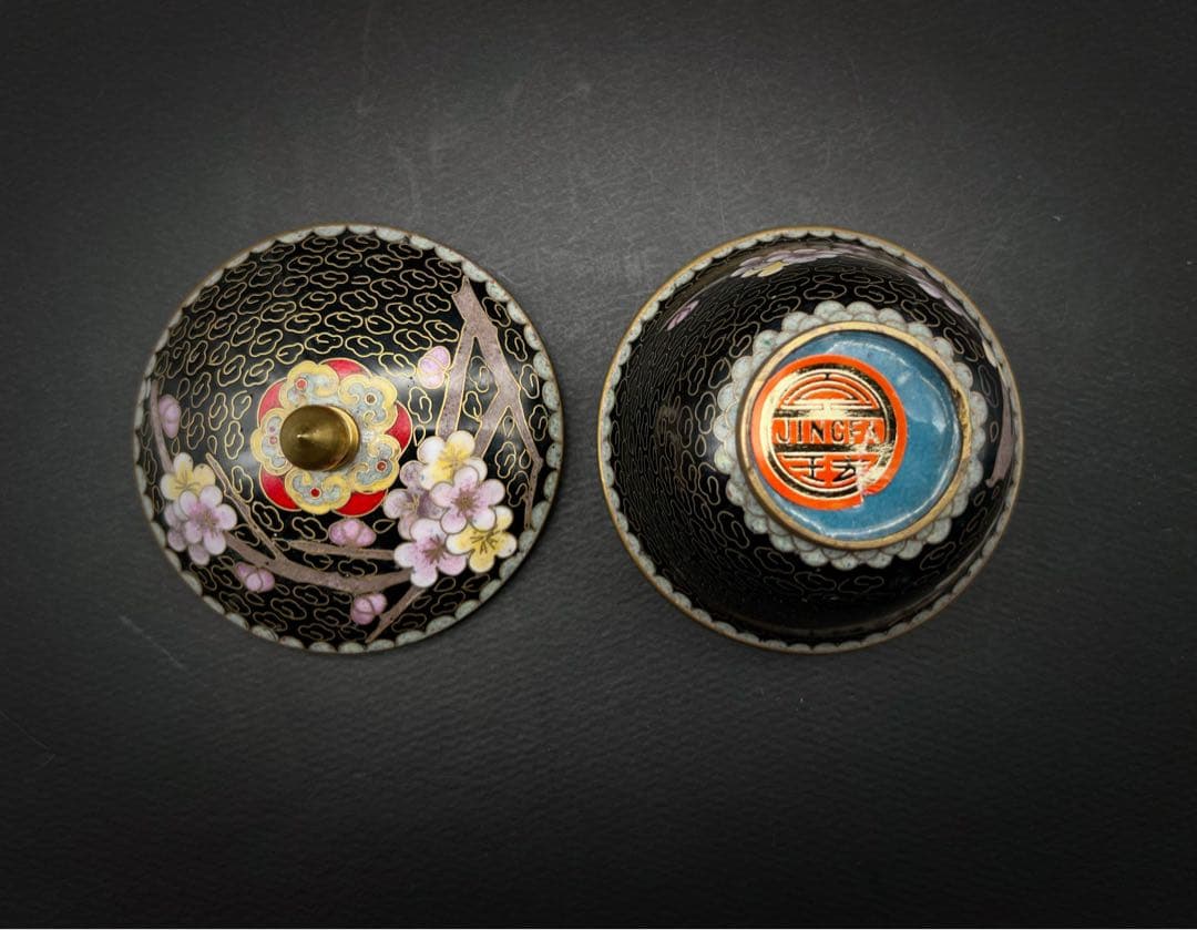 希少品 中國美術 古玩 景泰藍 京法 七宝焼梅紋樣茶碗 台座付き 茶道具