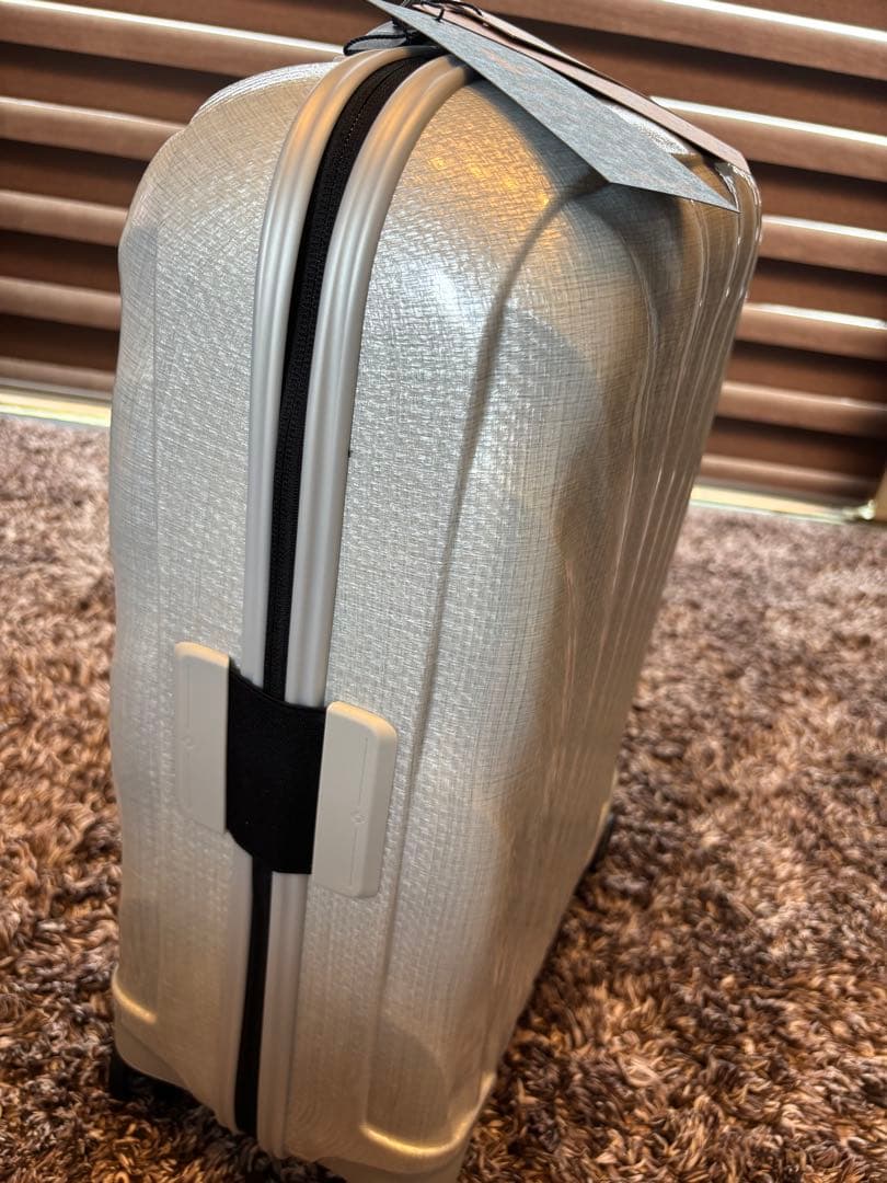 新品未使用★白サムソナイト シーライト スピナー55 機内持ち込み スーツケース