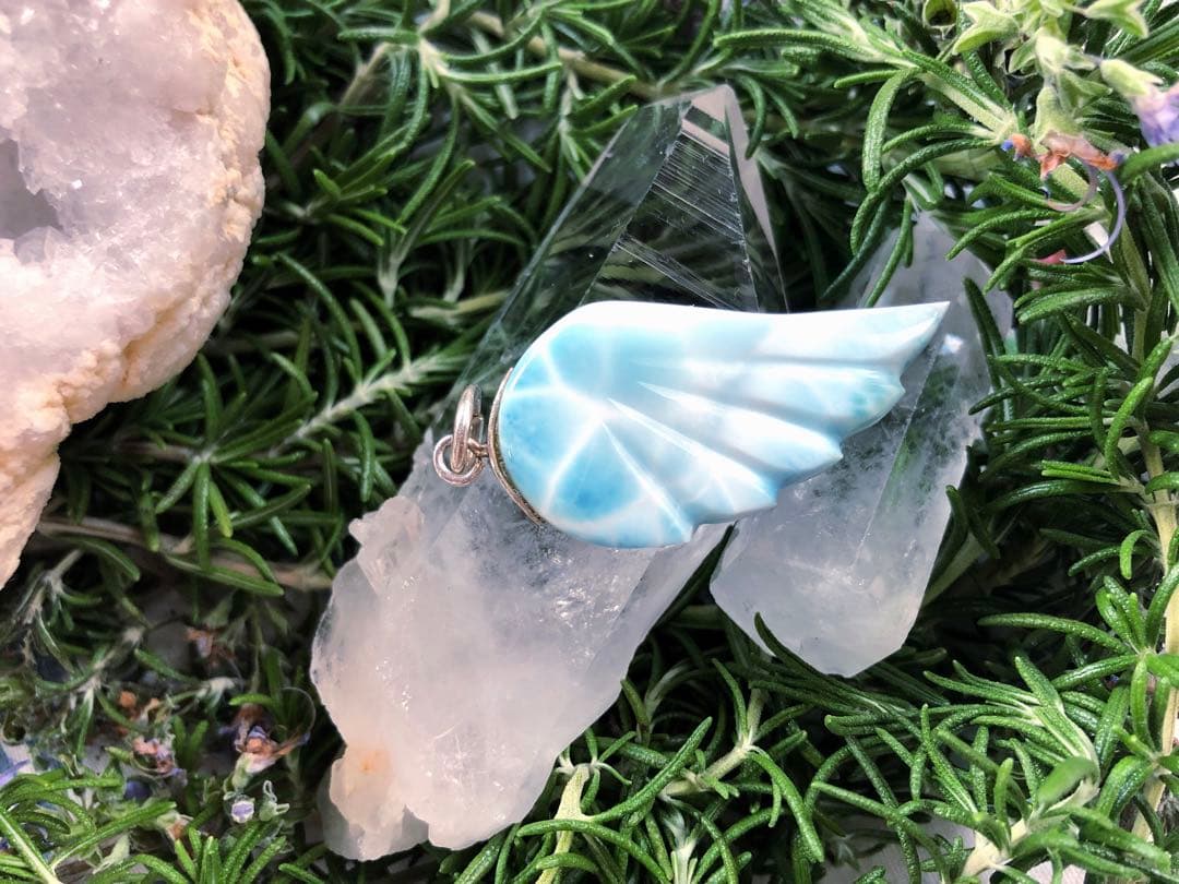 高品質　ラリマー　天使の羽　ペンダントトップ　ラリマーネックレス　チャーム