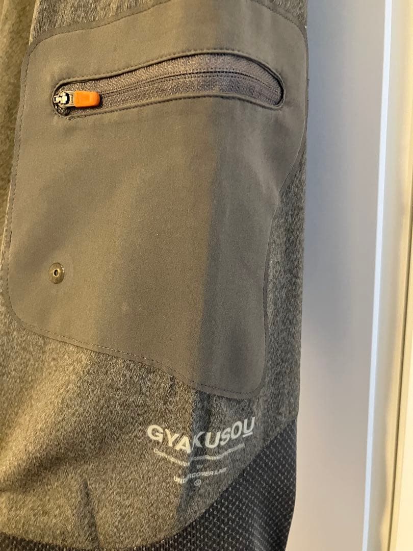 GYAKUSOU Nike ランニングパンツ カーキ