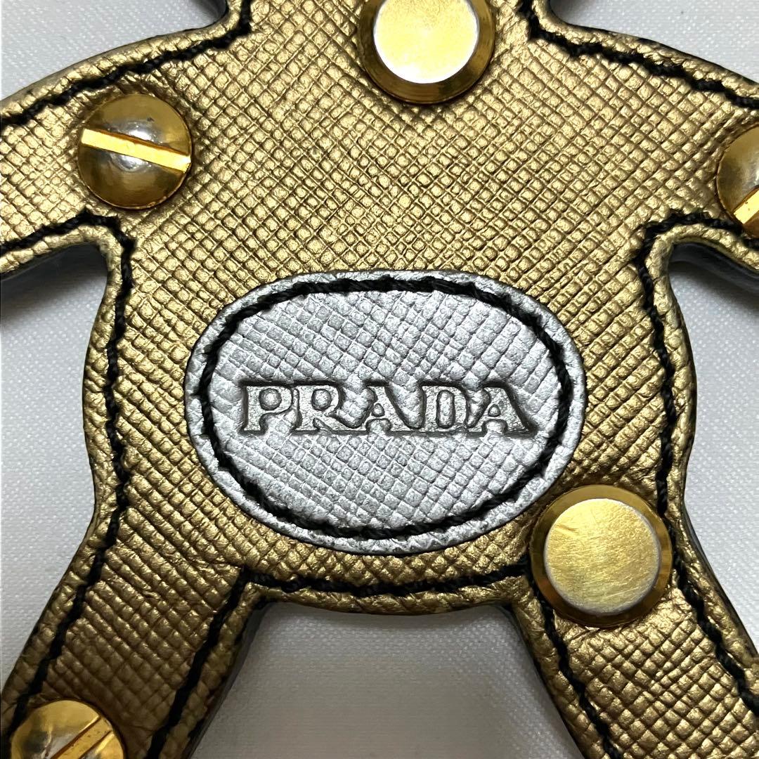 プラダ キーチャーム キーホルダー ベア クマ 熊 ゴールド シルバー