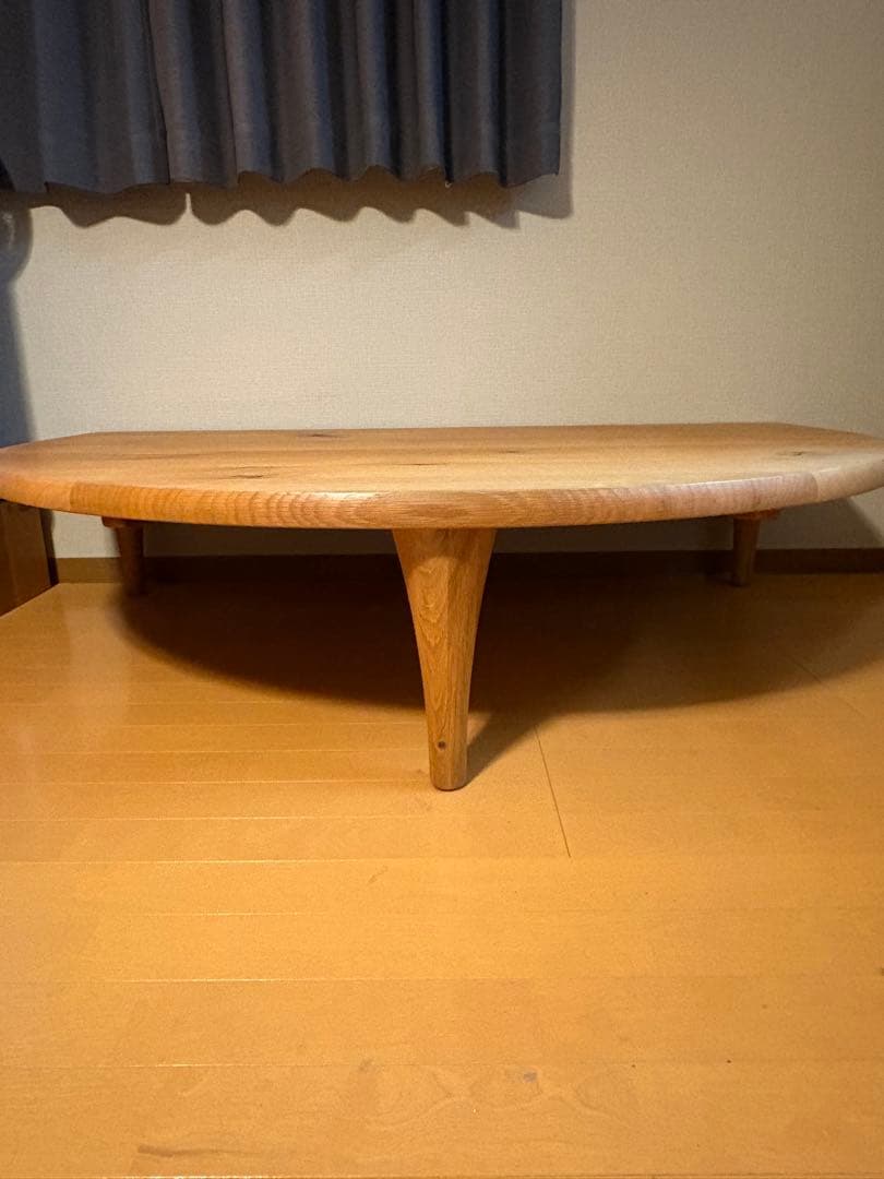 飛騨産業　森のことば　半円形リビングテーブル　ホワイトオーク　１５０cm