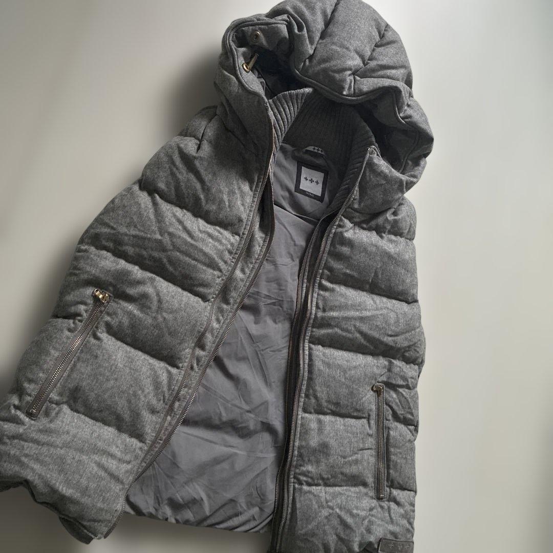 お値下げ⭐️美品⭐️TATRAS フード付きグレーダウンベスト