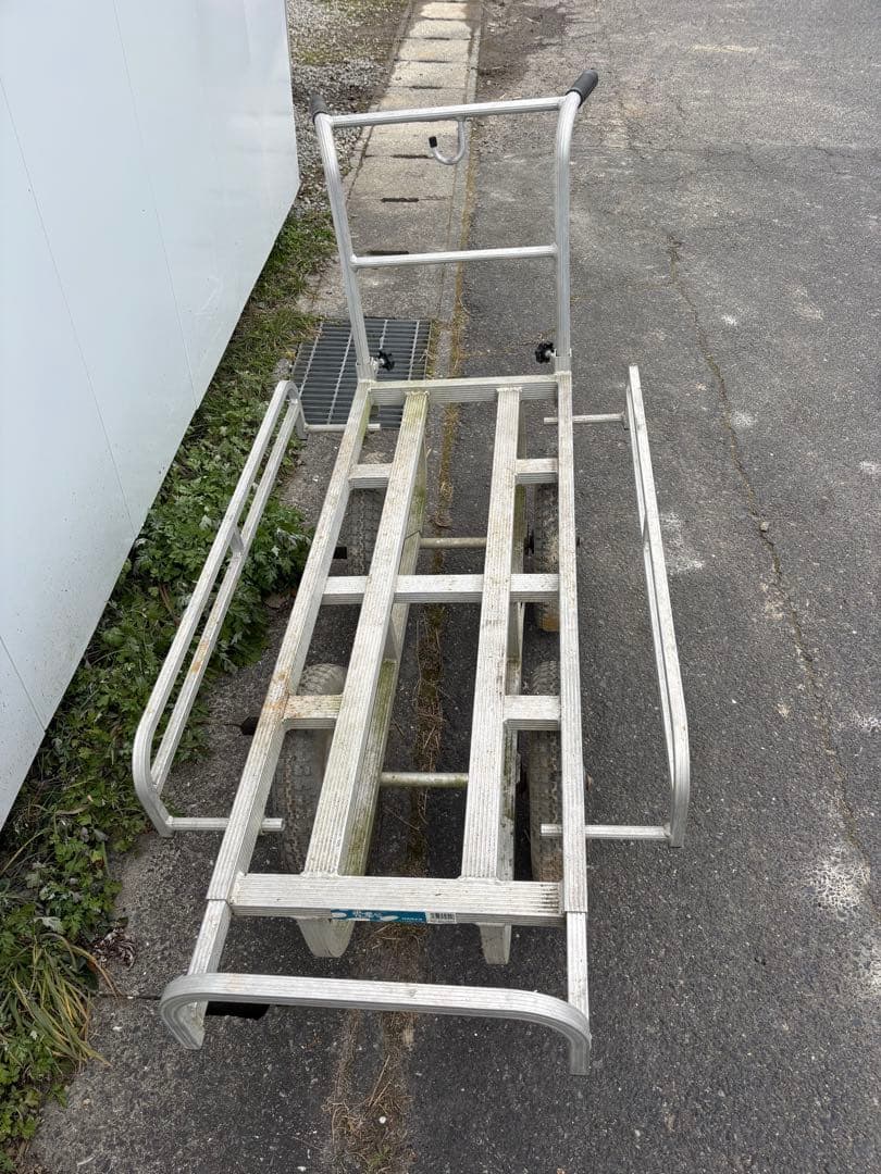 ハラックス 愛菜号 CH1334N アルミ製 ハウスカー 収穫台