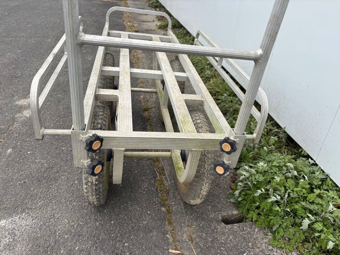 ハラックス 愛菜号 CH1334N アルミ製 ハウスカー 収穫台