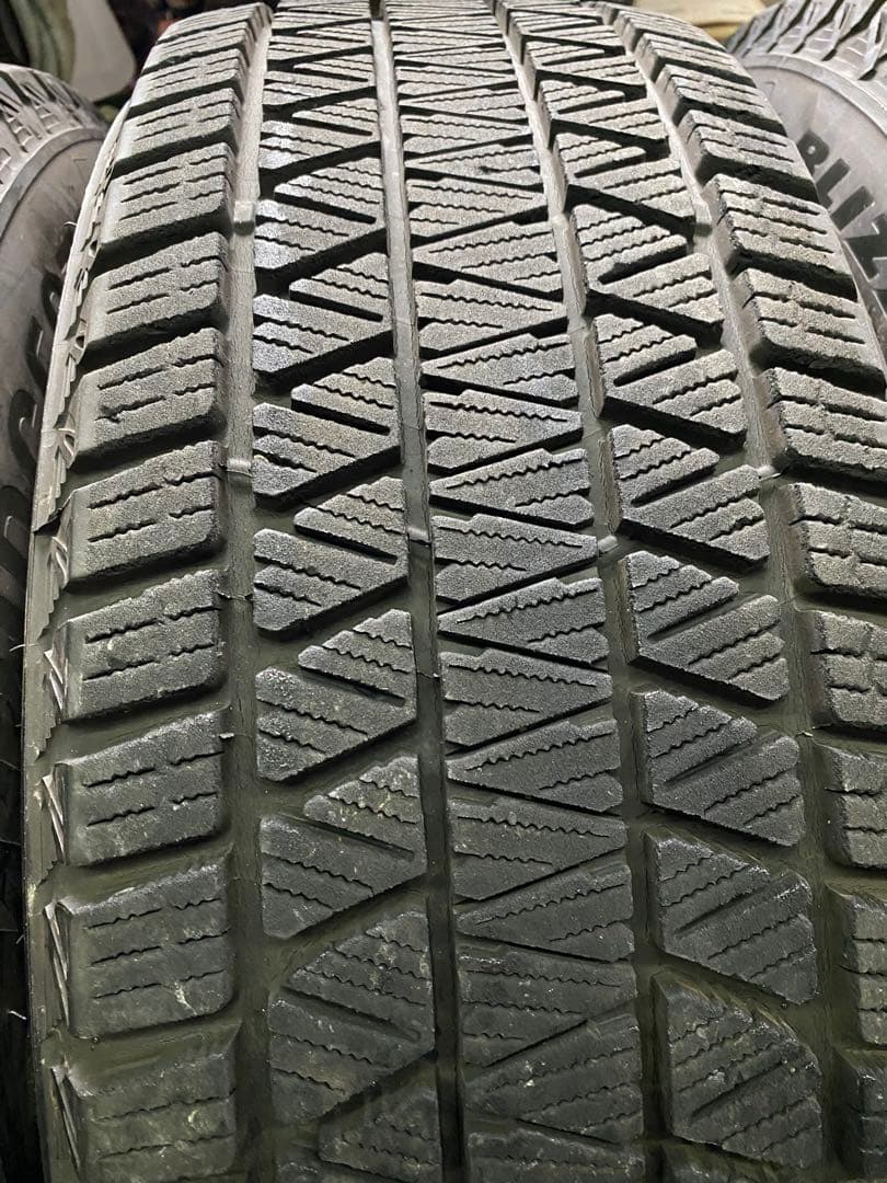 BRIDGESTONE DMV3 225 65 17 スタッドレス　ハリアー等