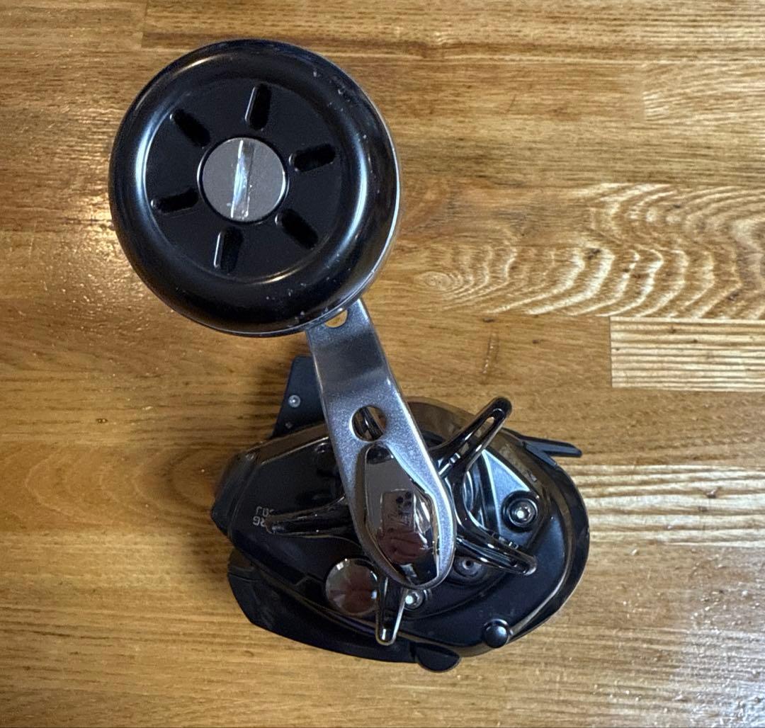 電動リールDAIWA(SEABORG300J)、竿DAIWA(潮流)2点セット